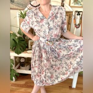 Vintage California LOOKS Pleater Floral Dress With Matching Belt